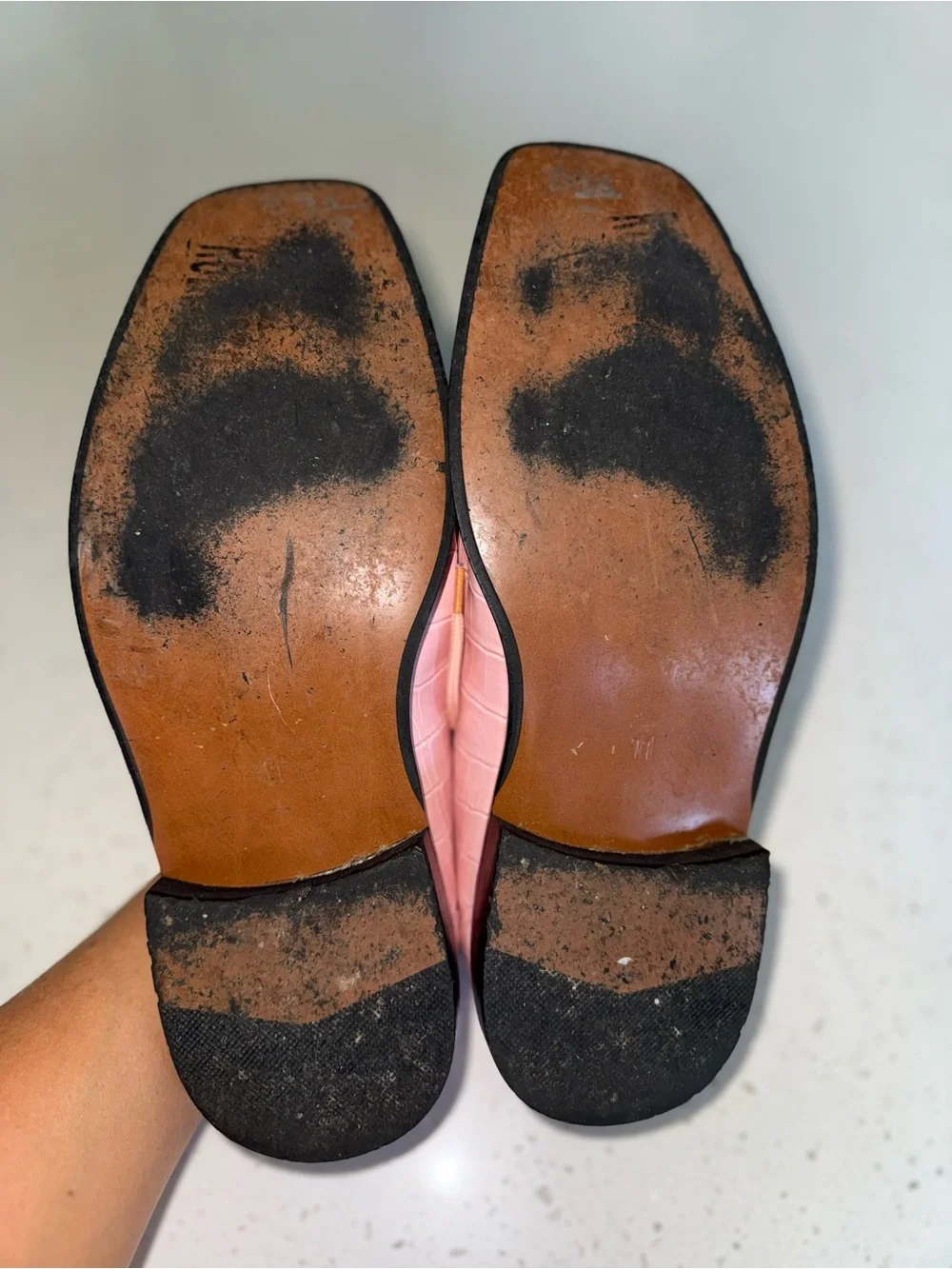 Men's Croc-Embossed Pink Leather Derby Shoes